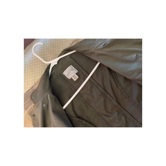 Guess Traveler Jacket - Picture 3 of 4